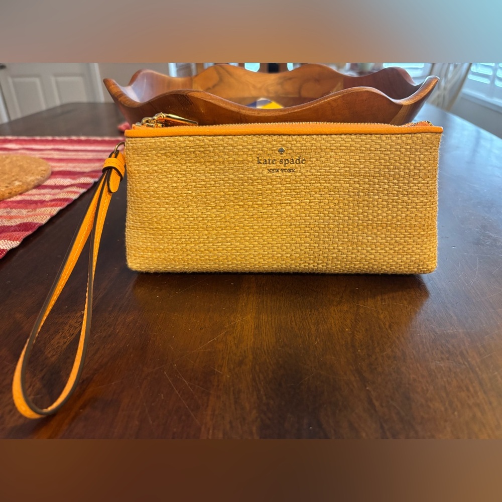 Kate Spade wristlet, new without tags.